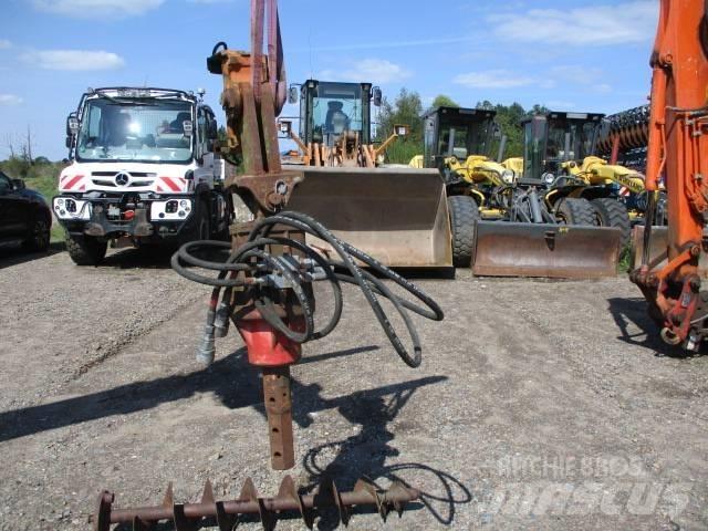 Atlas 1004  Bohrgerät Bagri na kolesih