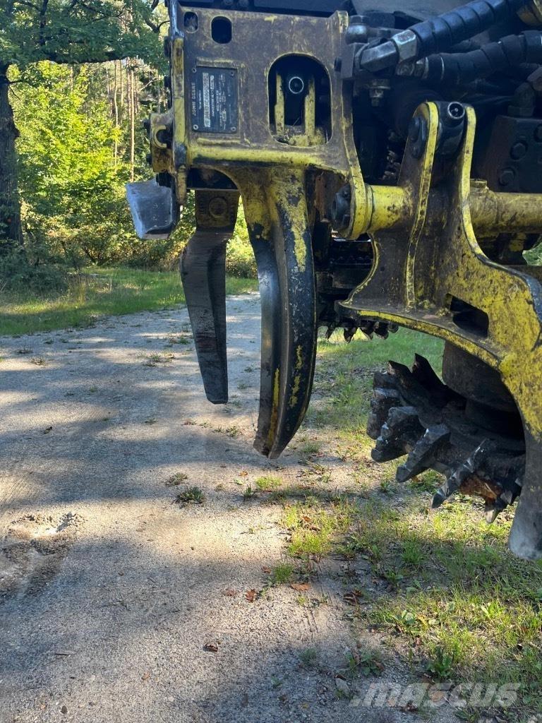 John Deere 1170G Harvesterji