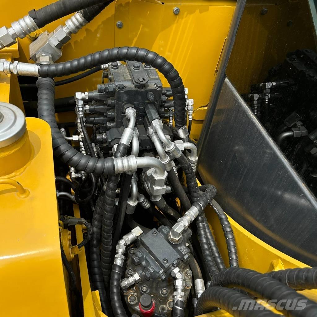 Komatsu 70-8 Bagri goseničarji
