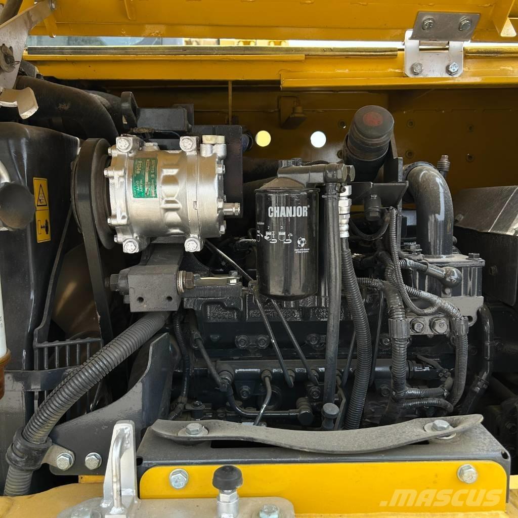 Komatsu 70-8 Bagri goseničarji