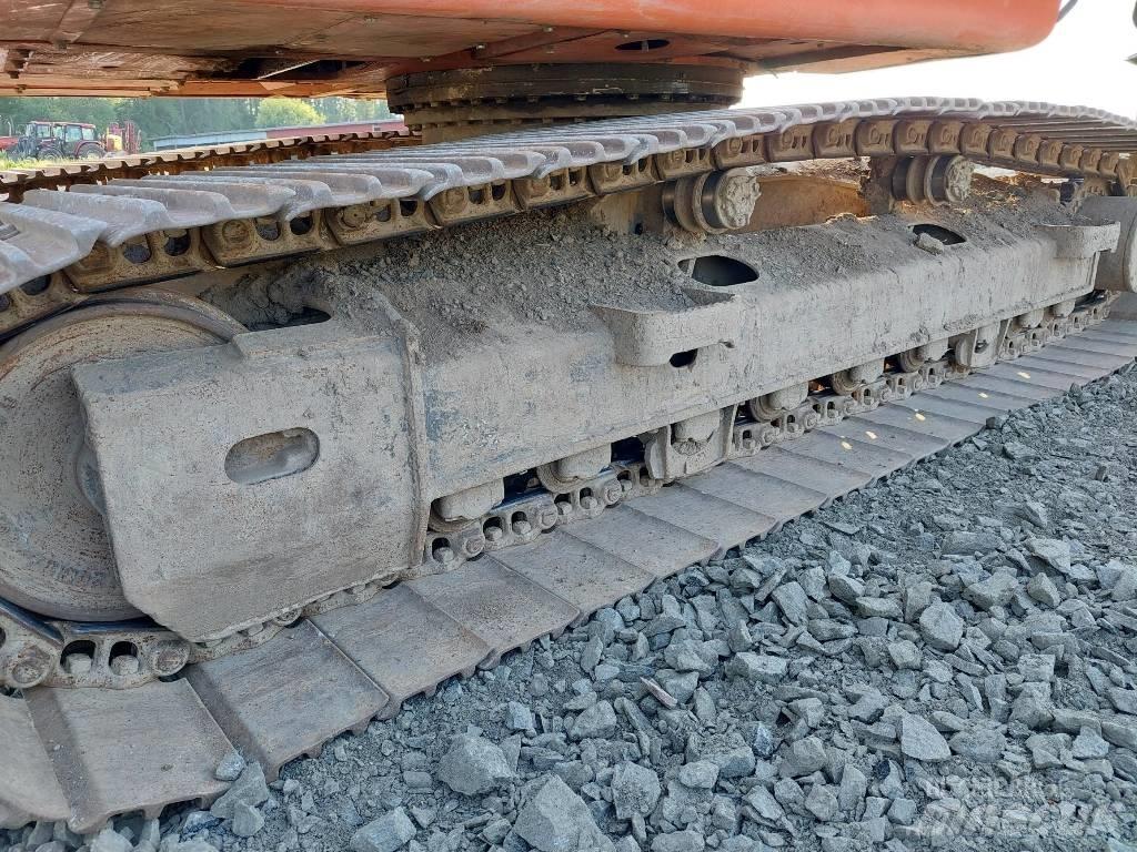 Doosan DX 225 LC Bagri goseničarji