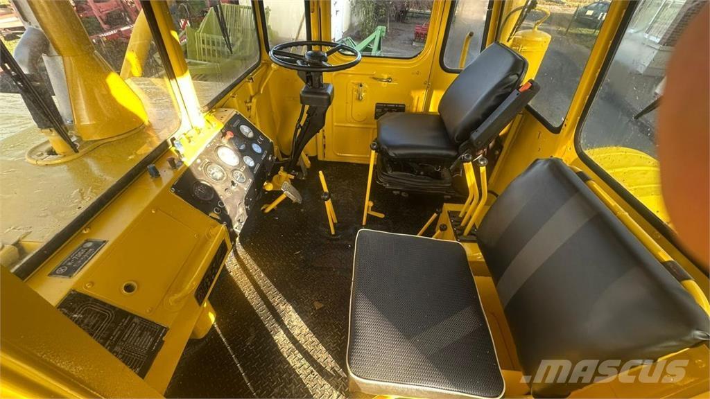 Kirovets K700A V8 Traktorji