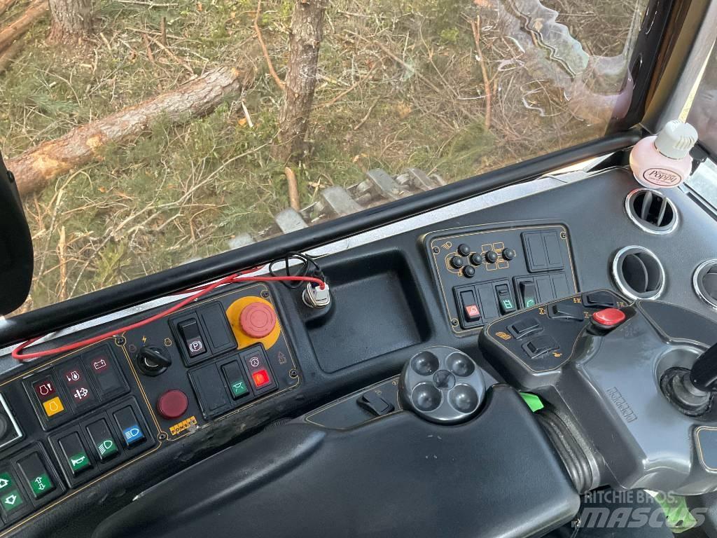 Ponsse ELK 8W Forwarderji