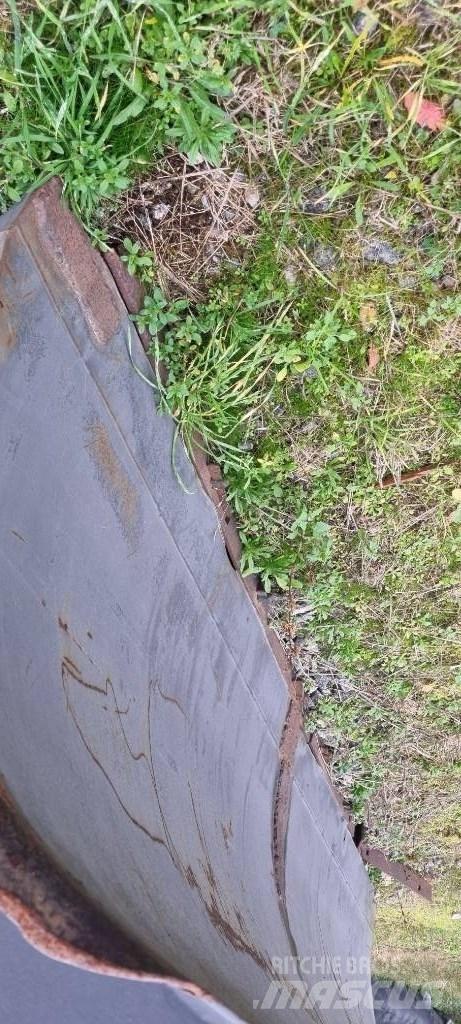 Holms Okänd 3,2 Snežne deske in plugi