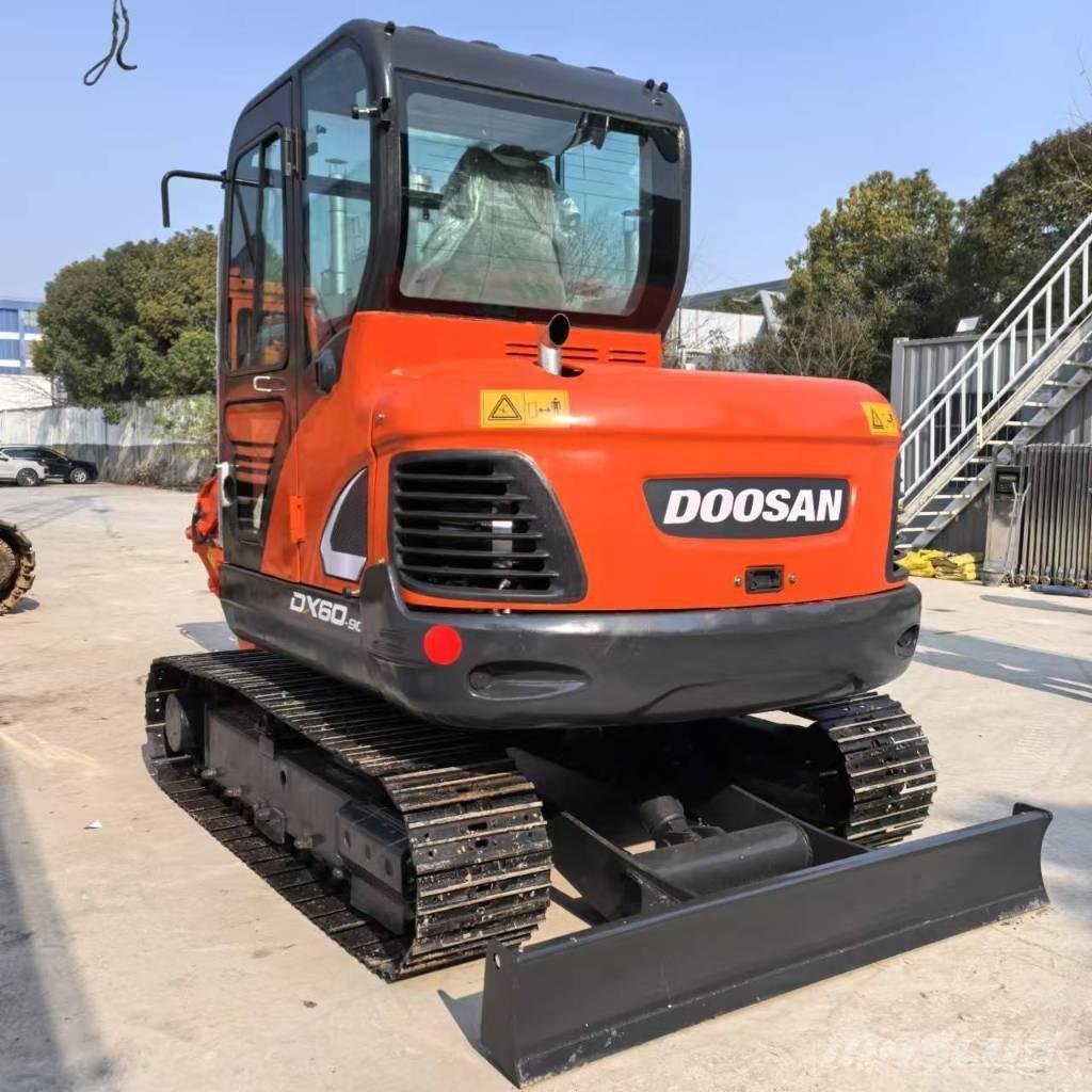 Doosan DX 60-9 C Bagri goseničarji