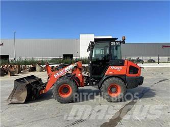 Kubota R065W Kolesni nakladalci