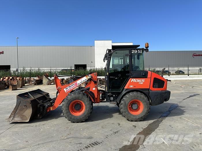 Kubota R065W Kolesni nakladalci