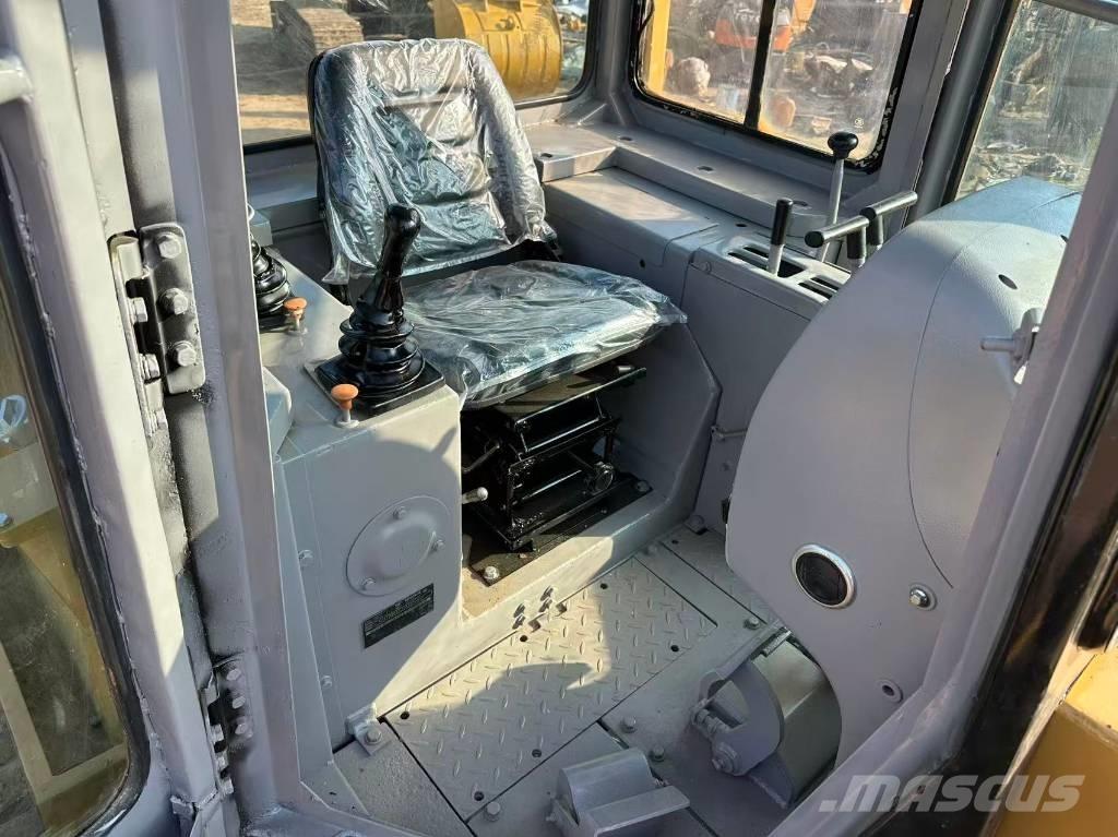 CAT D6G Buldožerji goseničarji