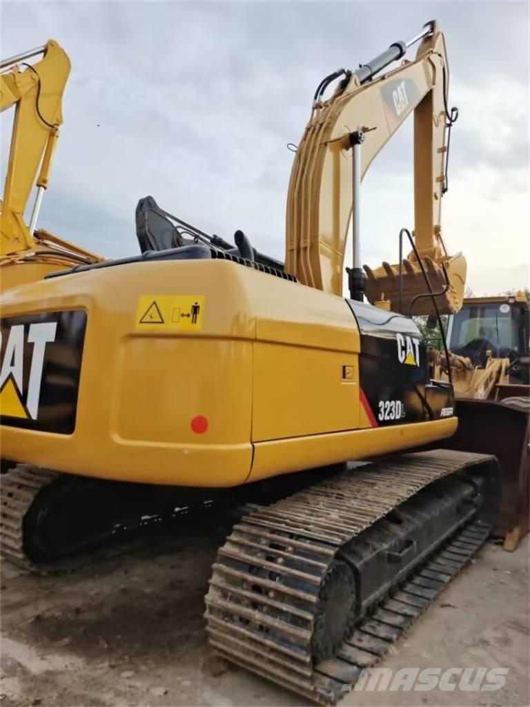CAT 323 GC Bagri goseničarji