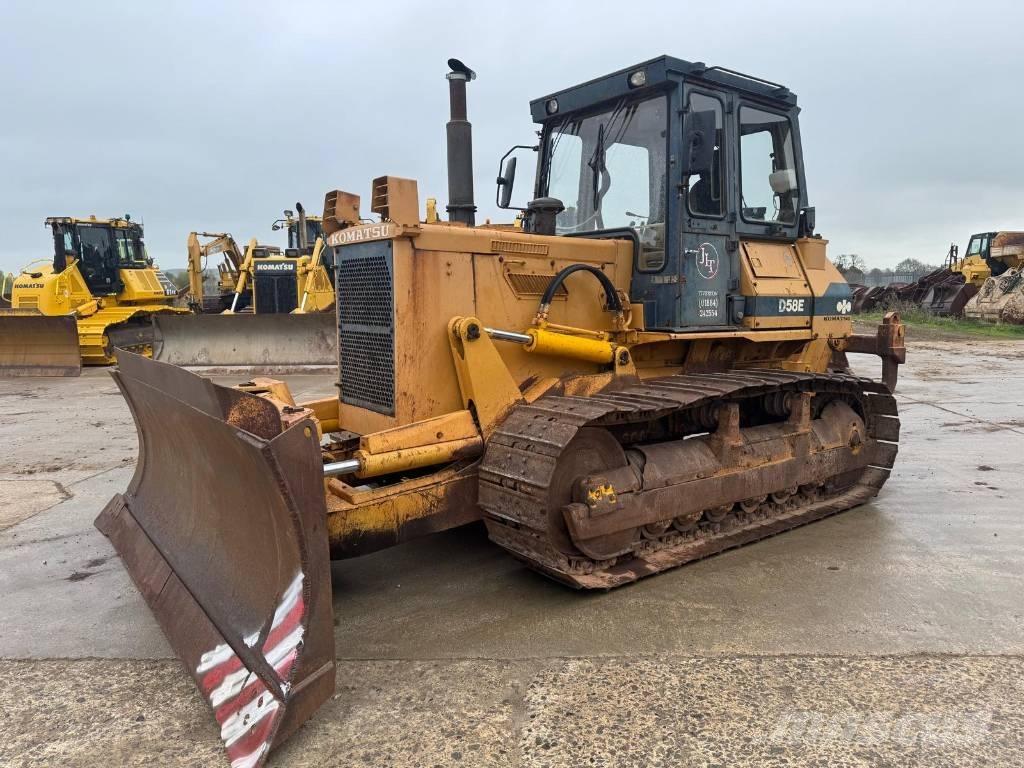 Komatsu D 58 E-1 Buldožerji goseničarji