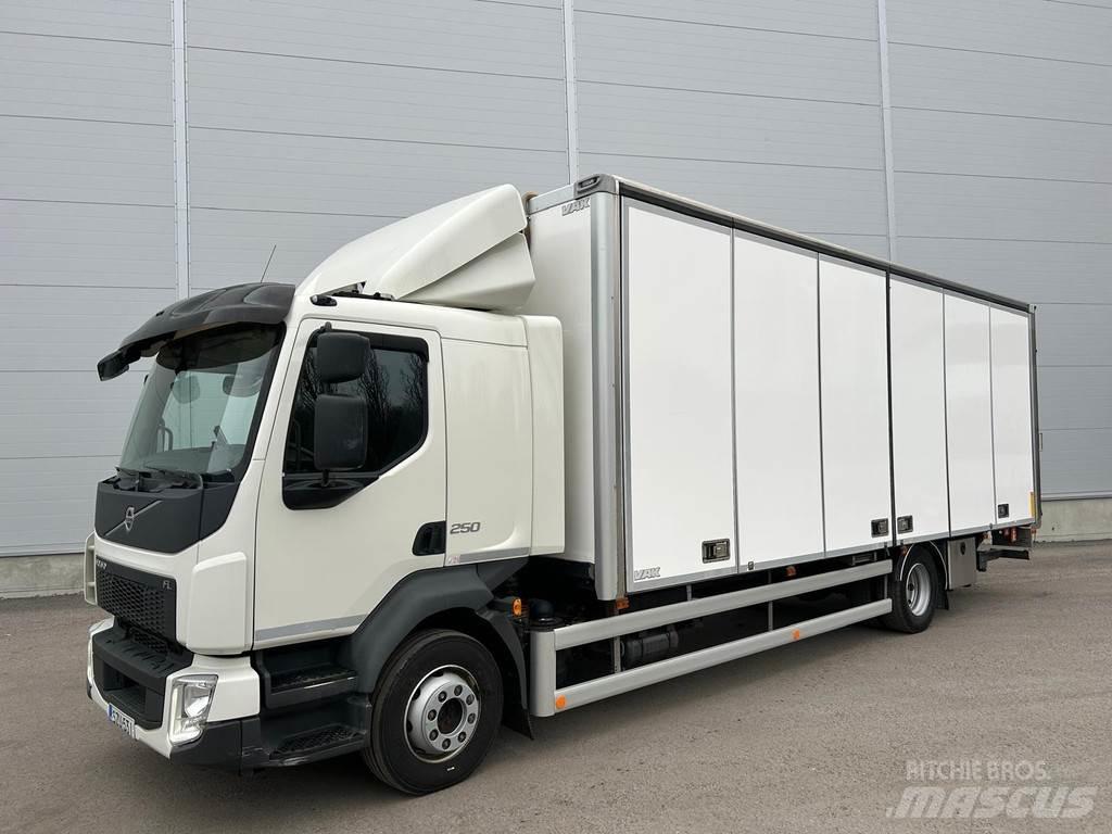 Volvo FL Tovornjaki zabojniki