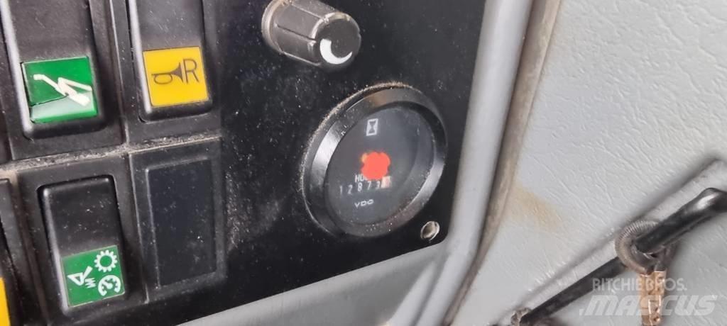 Volvo L 330 E Kolesni nakladalci