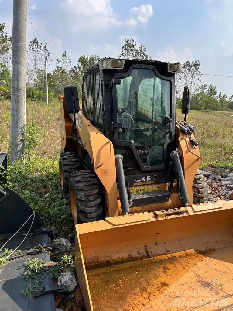 CASE SR 175 Skid steer mini nakladalci