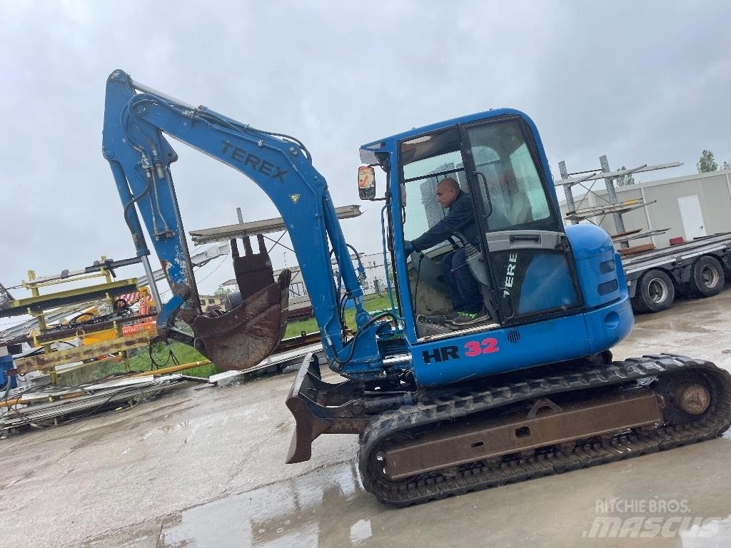 Terex HR 32 Midi bagri 7t – 12t