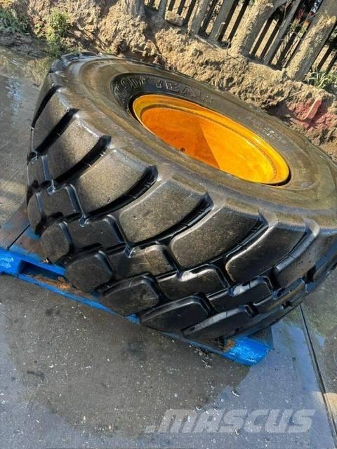Goodyear Industrial Gume, kolesa in platišča