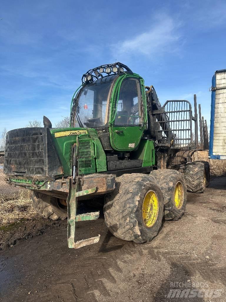 John Deere 1010 E Forwarderji
