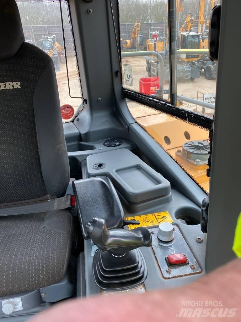Liebherr PR 766 Buldožerji goseničarji