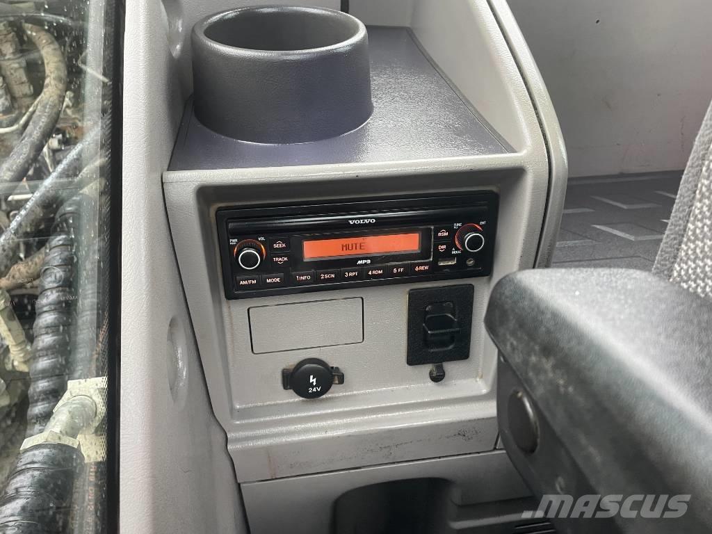 Volvo EC 140 EL Bagri goseničarji