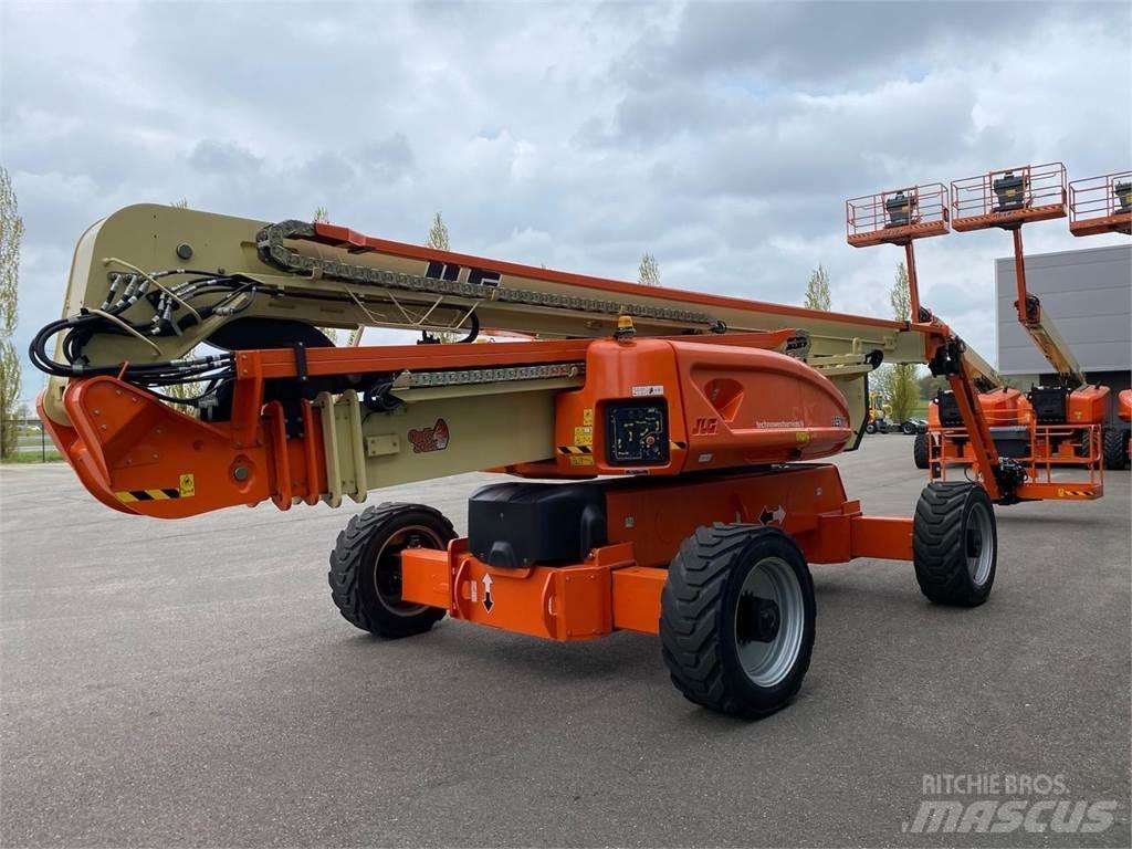 JLG 1250AJP Zglobne dvižne ploščadi