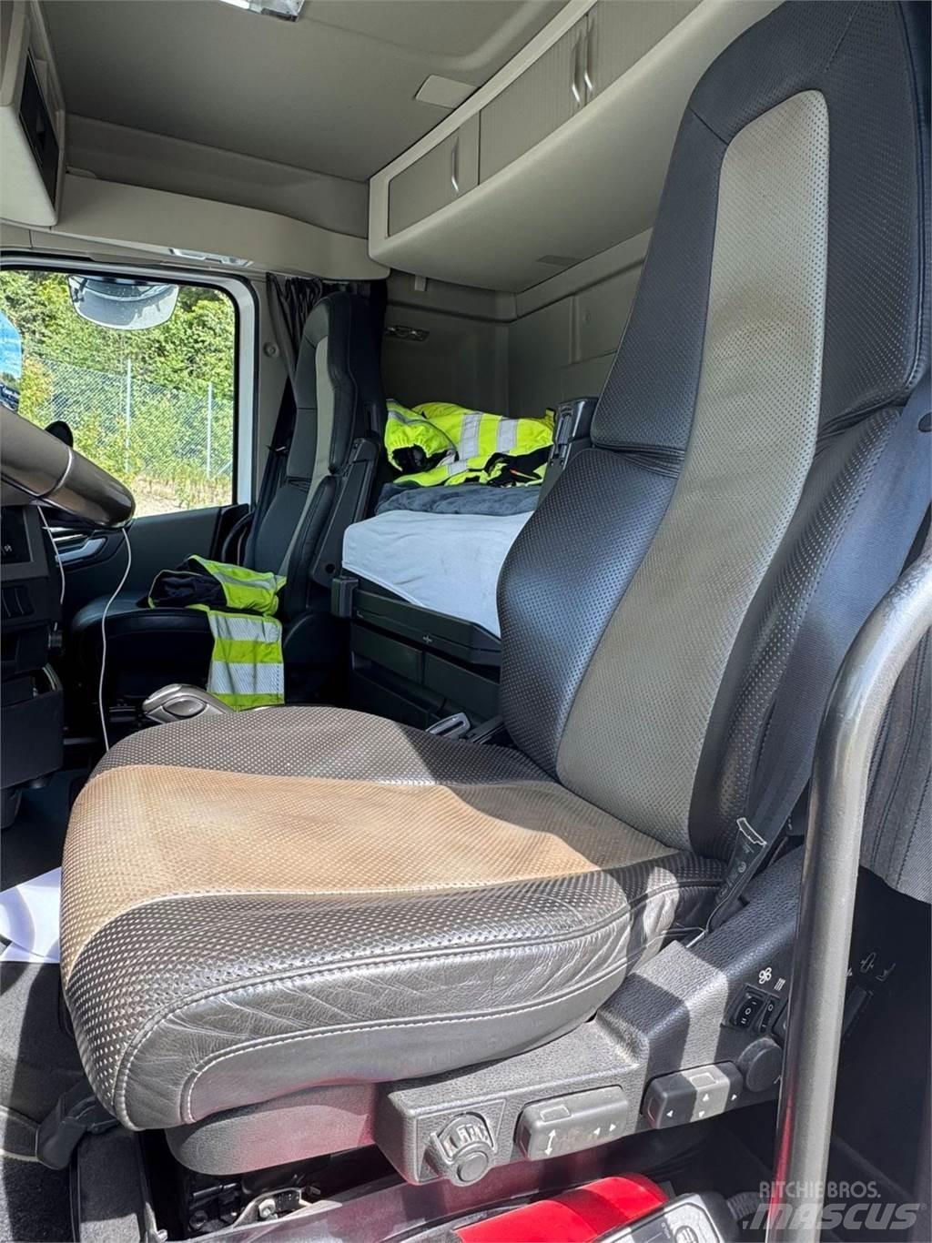 Volvo FH 540 8X4 Kotalni prekucni tovornjaki