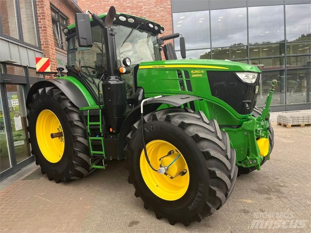 John Deere 6250R Traktorji