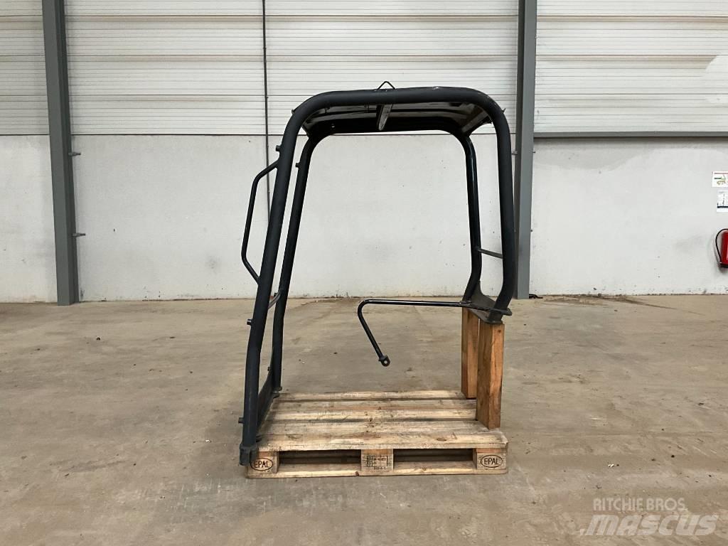 Kubota U 27-4 Kabine in notranjost