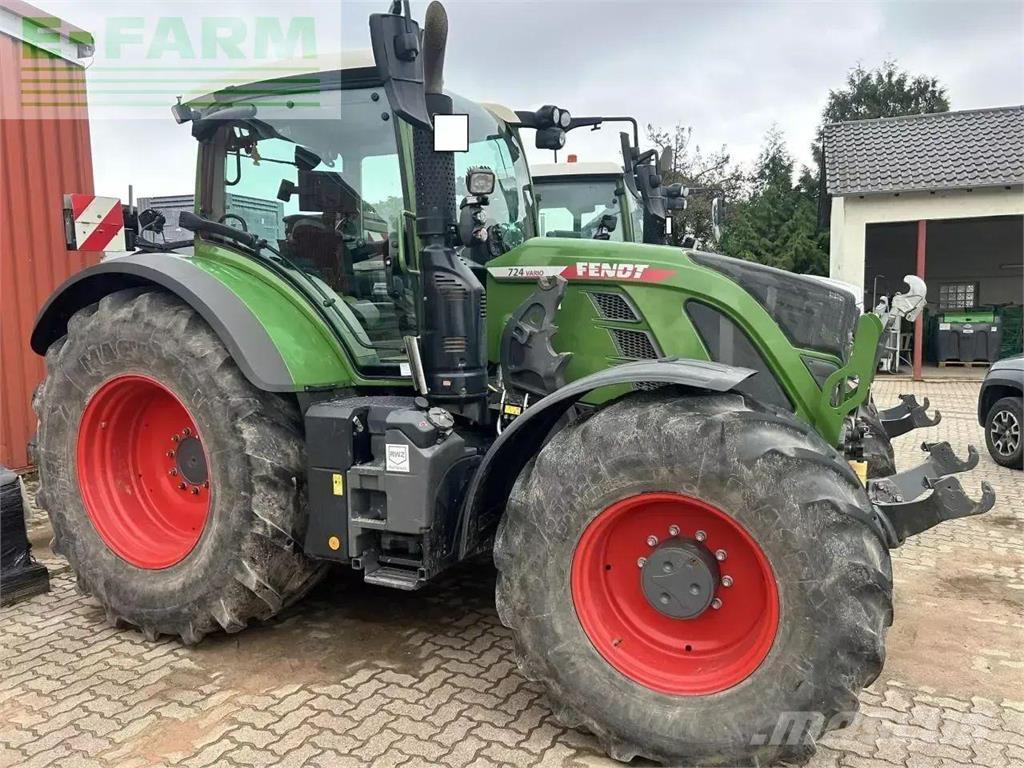 Fendt 724 vario Traktorji