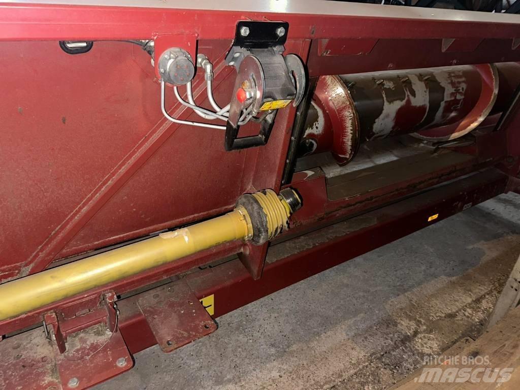Rostselmash RSM 161 Kombajni
