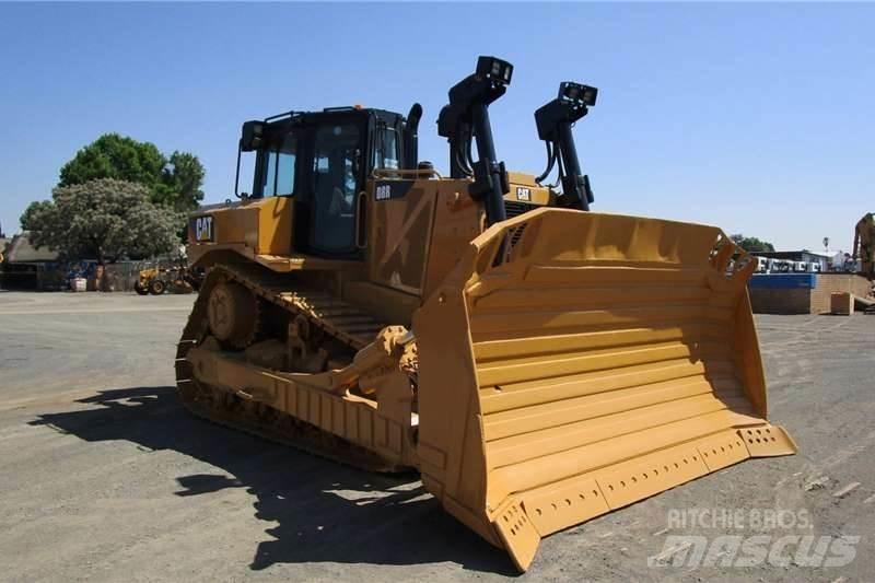 CAT D8R Buldožerji goseničarji