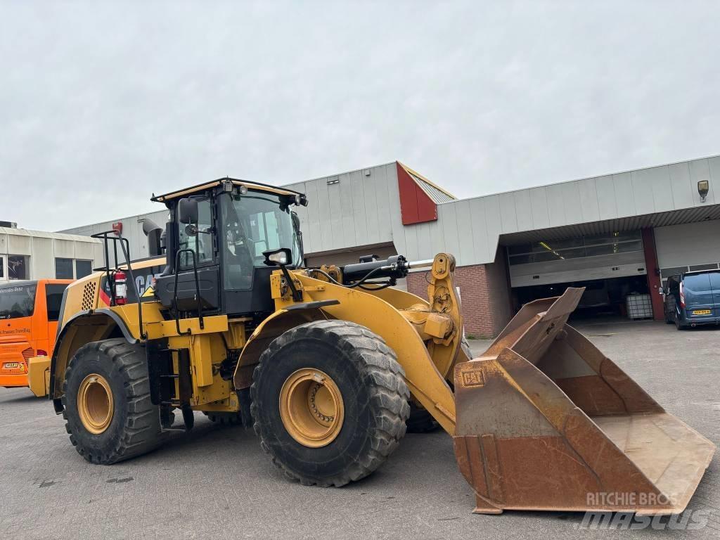 CAT 966 K Kolesni nakladalci