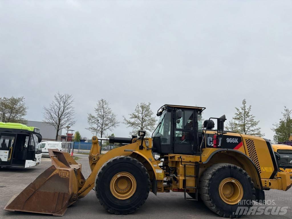 CAT 966 K Kolesni nakladalci