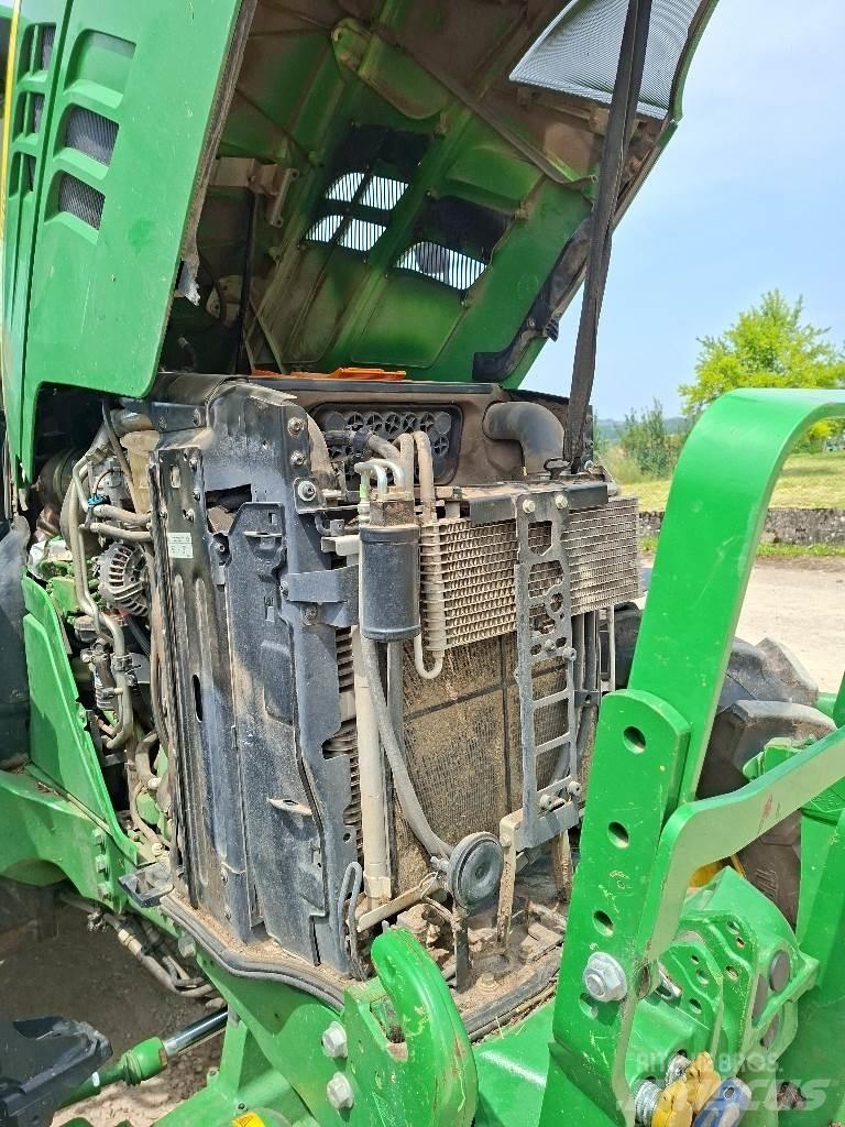 John Deere 6110M Traktorji