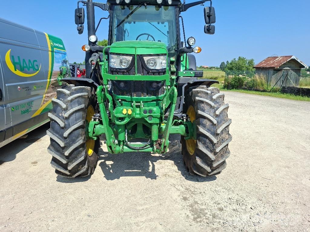 John Deere 6110M Traktorji
