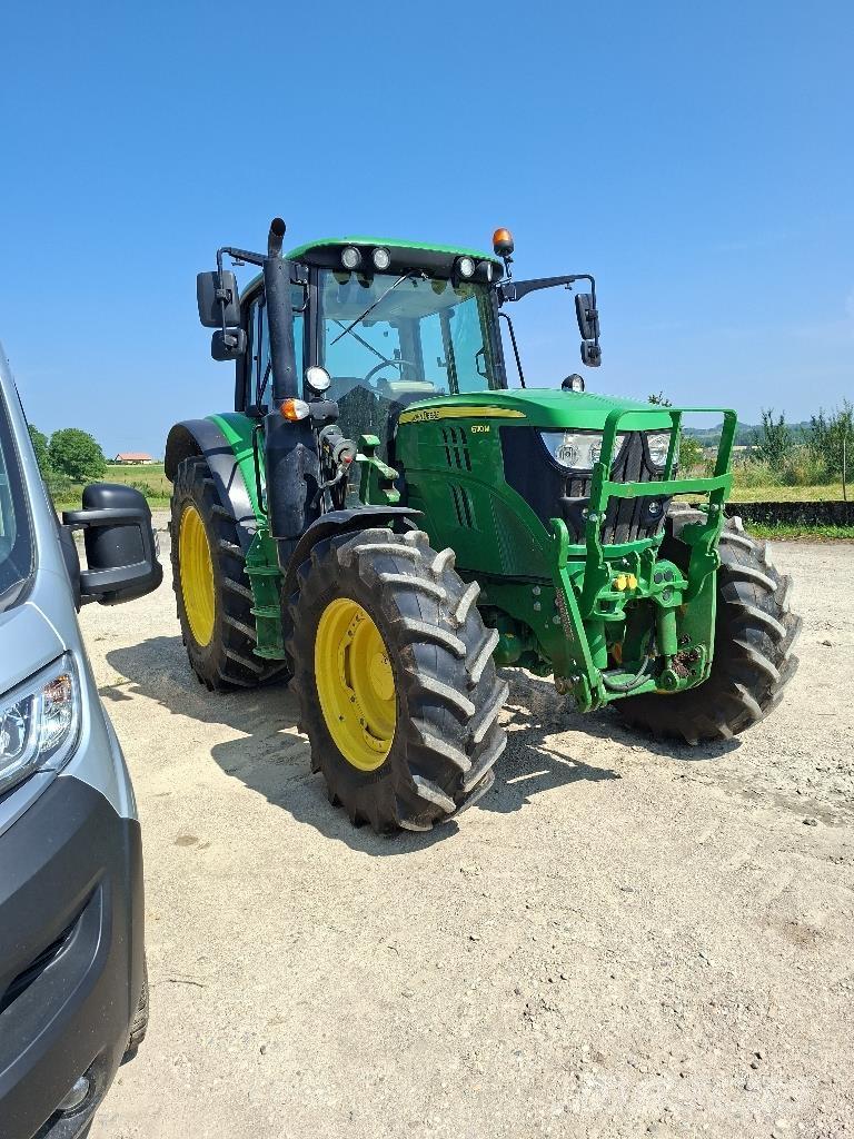 John Deere 6110M Traktorji