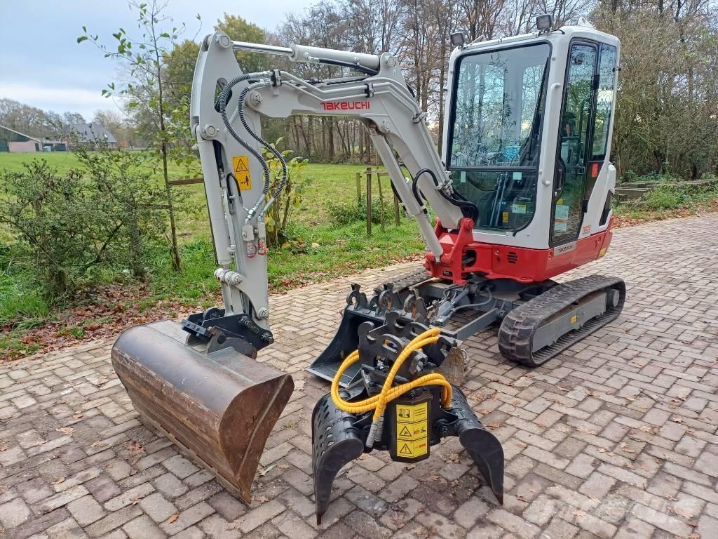 Takeuchi TB 225 Mini bagri <7t