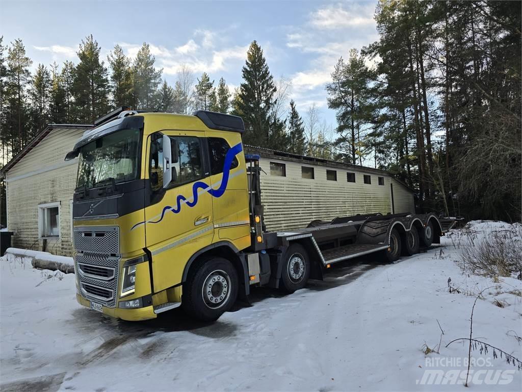Volvo FH 16 750 Tovornjaki za prevoz gozdnih strojev