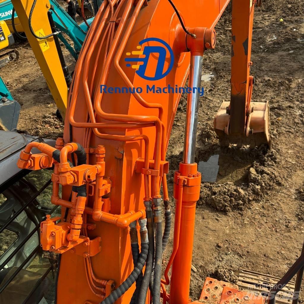 Hitachi ZX 135 US Bagri goseničarji