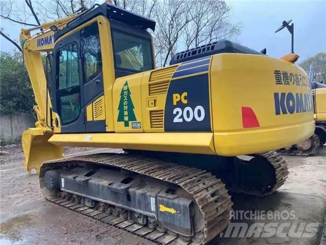 Komatsu PC 200-8 Bagri goseničarji