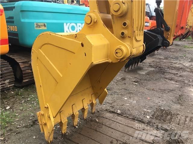 Komatsu PC 200-8 Bagri goseničarji