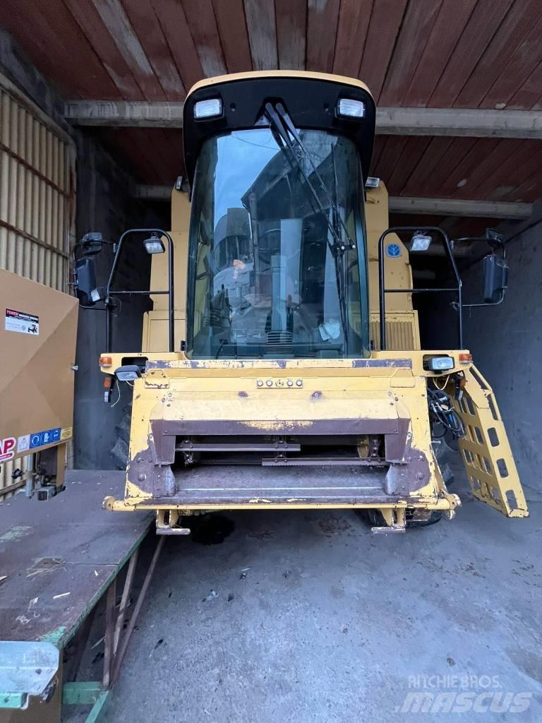 New Holland TF 76 Kombajni