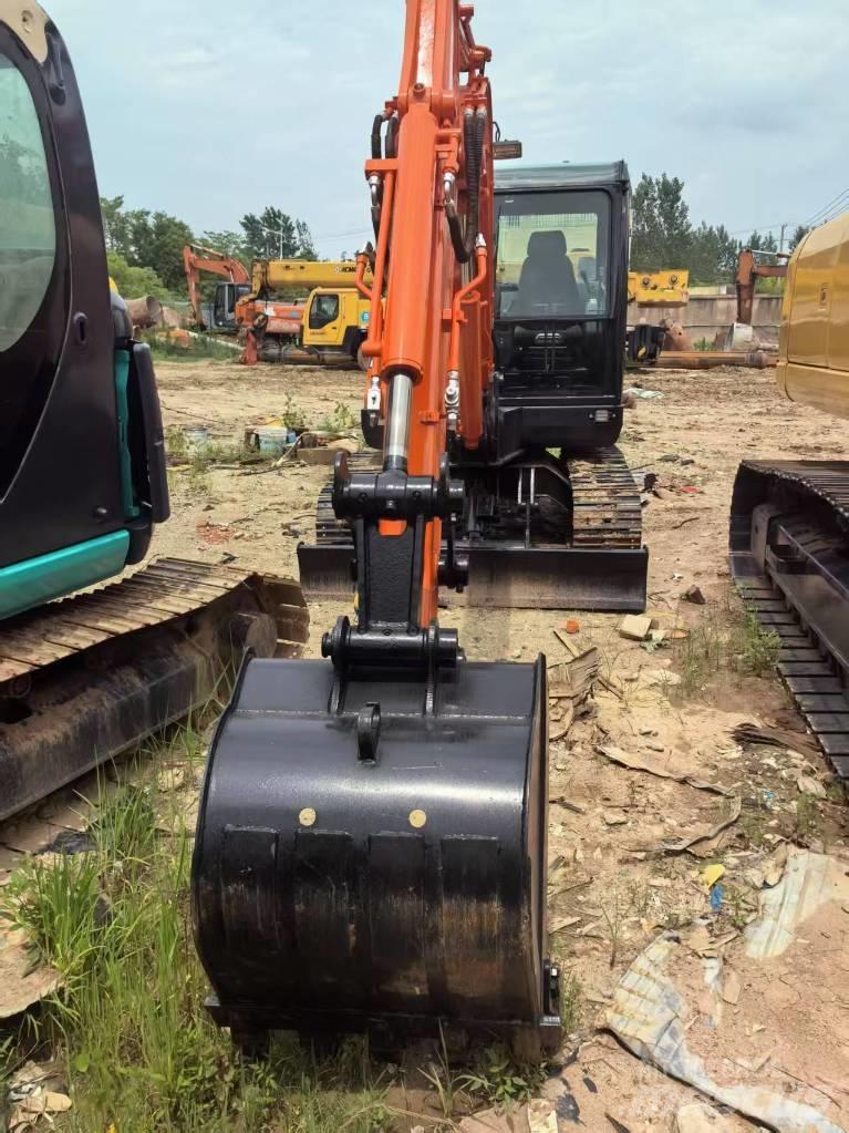 Doosan DX 60 Bagri goseničarji