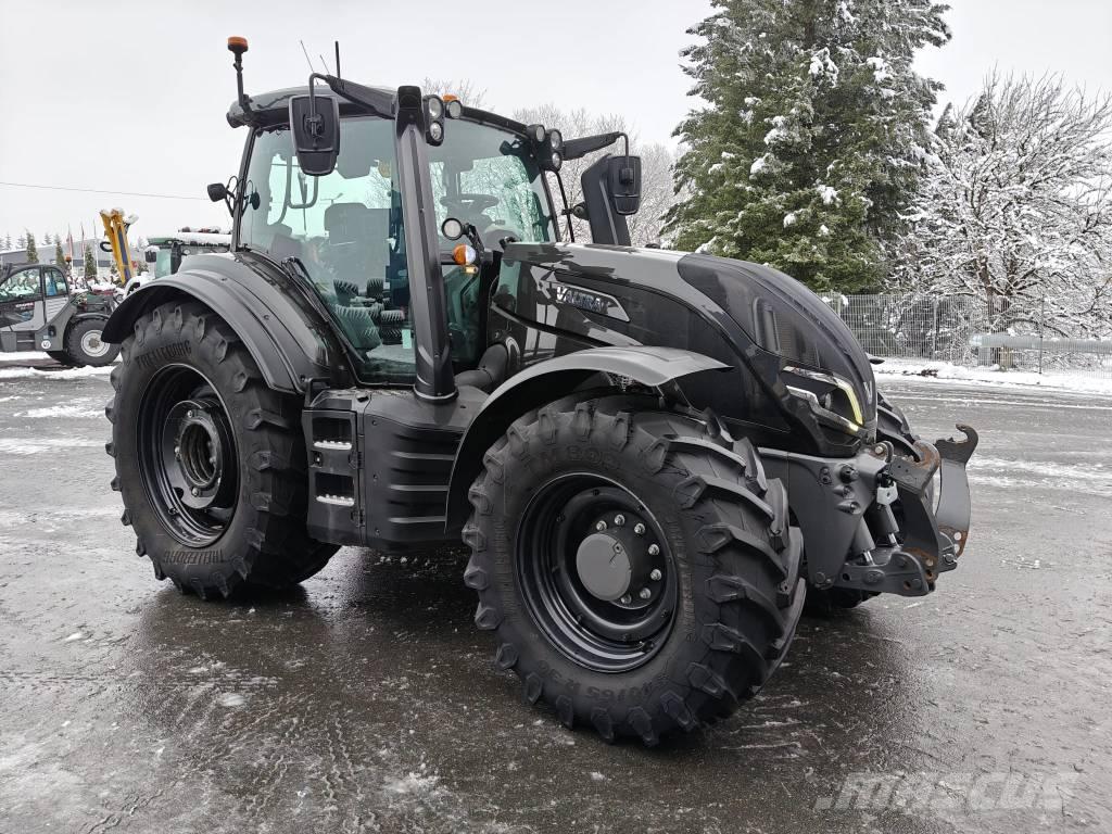 Valtra T 255 Versu Traktorji