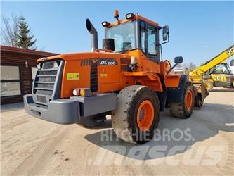 Doosan DL 200 Kolesni nakladalci