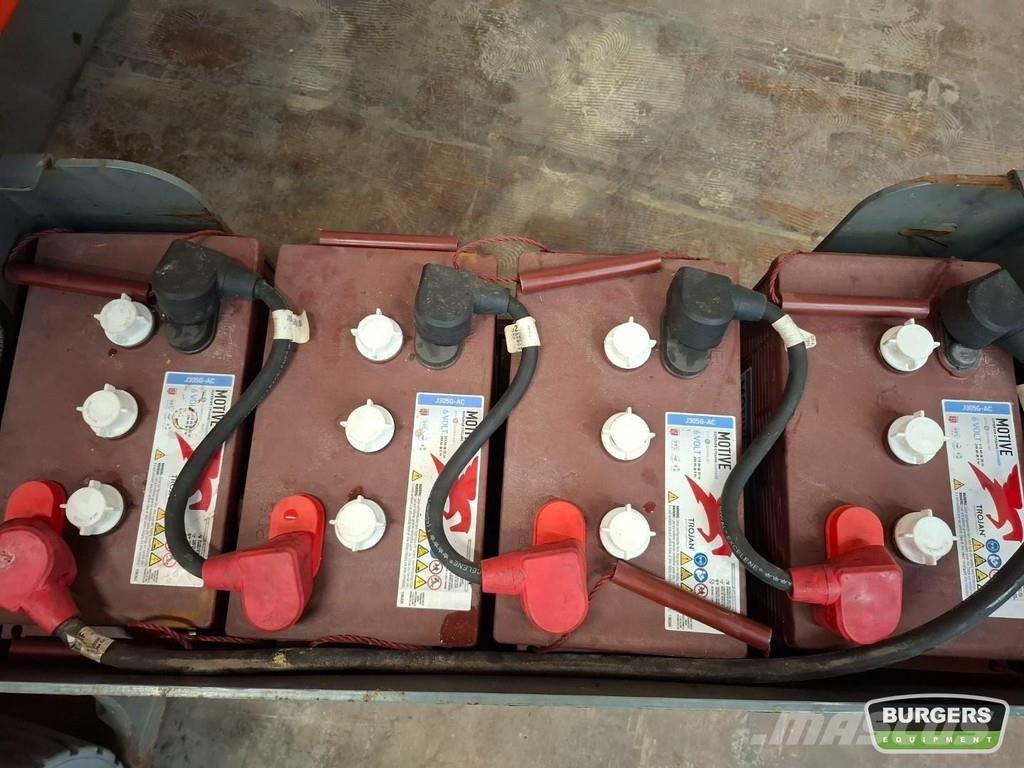 SkyJack SJ30 ARJE Zglobne dvižne ploščadi