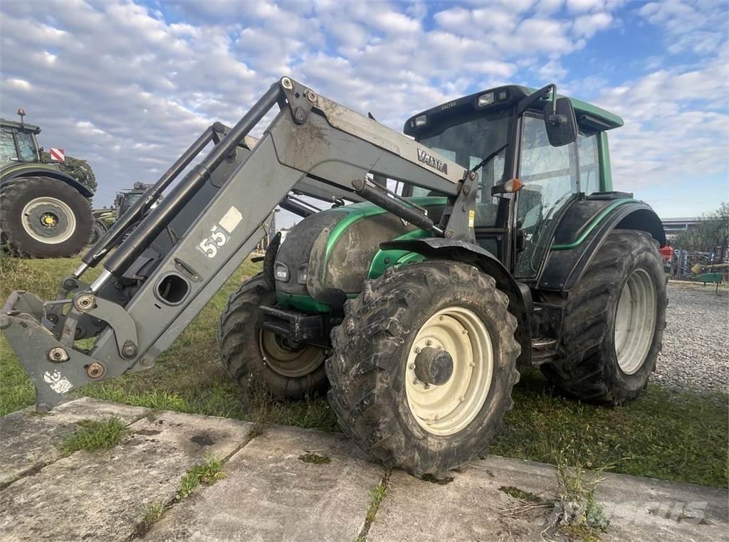 Valtra N 141 H Traktorji