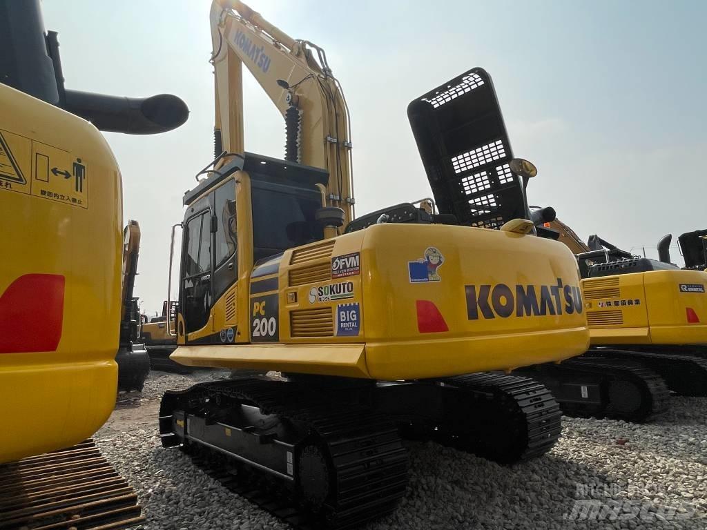 Komatsu PC 200 Bagri goseničarji