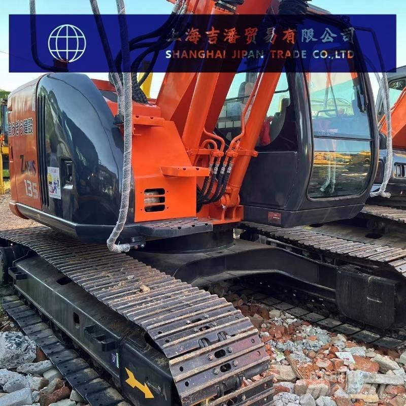 Hitachi ZX 135 Bagri goseničarji
