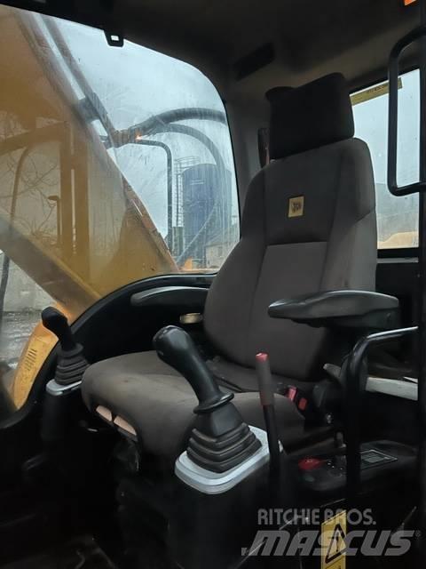 JCB JS 220 LC Bagri goseničarji