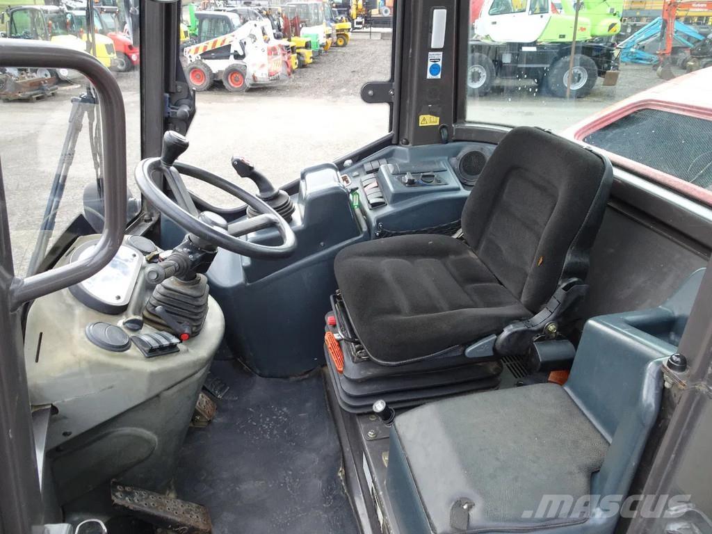 Mecalac AS700 Kolesni nakladalci