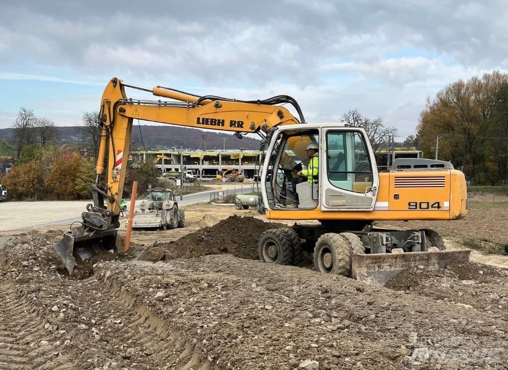 Liebherr A-904 900 Bagri na kolesih